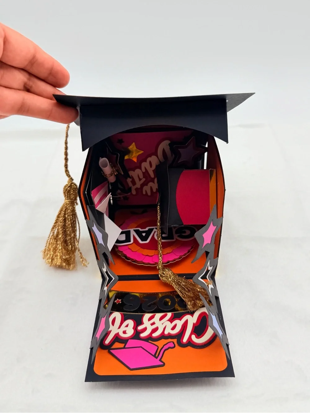 Cute Graduation Exploding/ Pop-up Box - Picture 8 of 12
